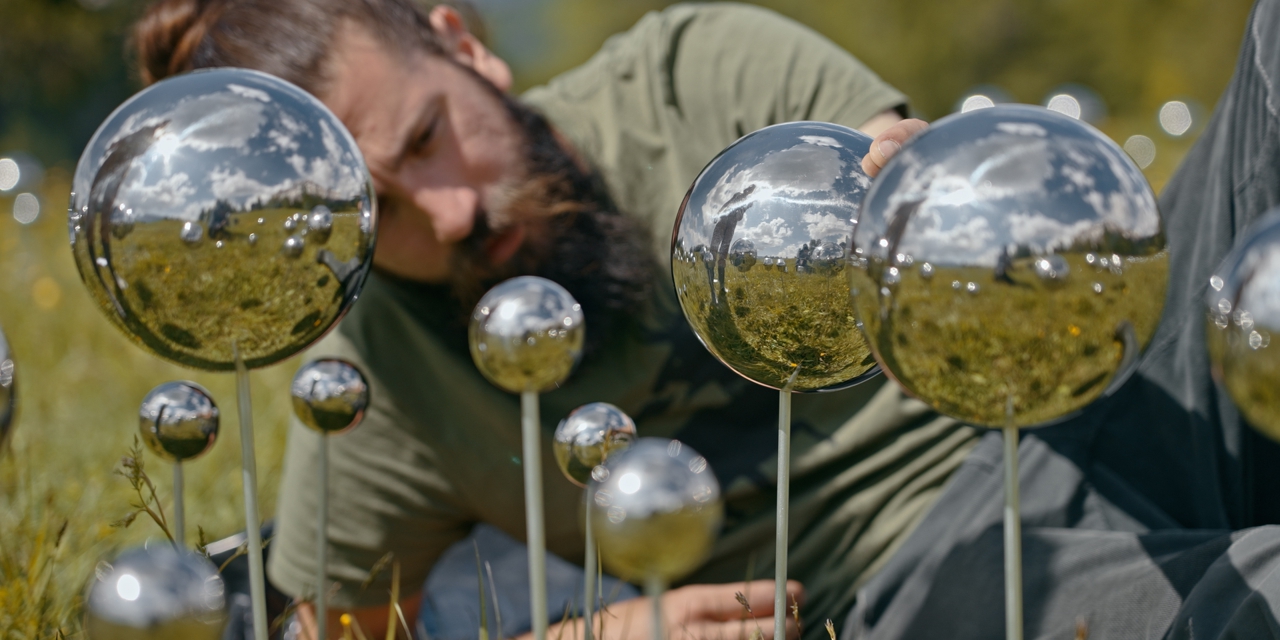 ELEVATED ART – WER KUNST AUF BERGE STELLT Szene 2