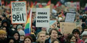 KEIN LAND FÜR NIEMAND - ABSCHOTTUNG EINES EINWANDERUNGSLANDES Szene 1