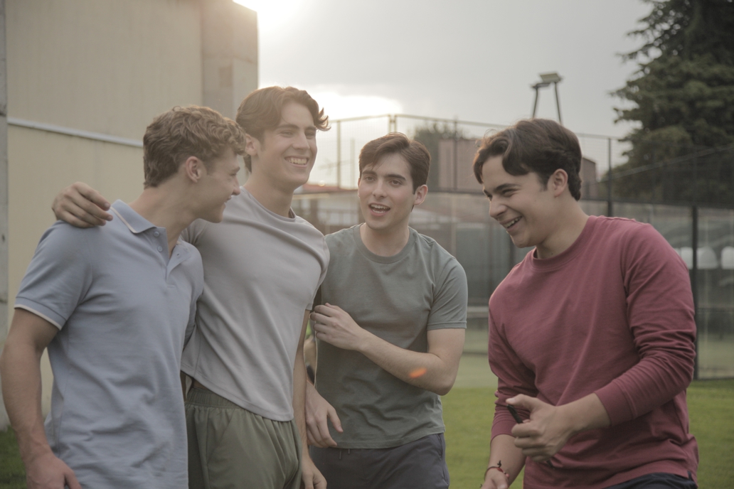 FINE YOUNG MEN: JUGEND ZWISCHEN FREIHEIT UND ZWANG Szene 2