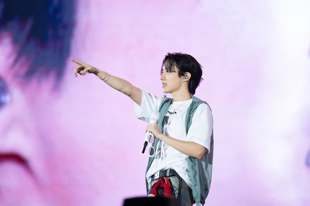J-HOPE TOUR 'HOPE ON THE STAGE' THE MOVIE Szene 2