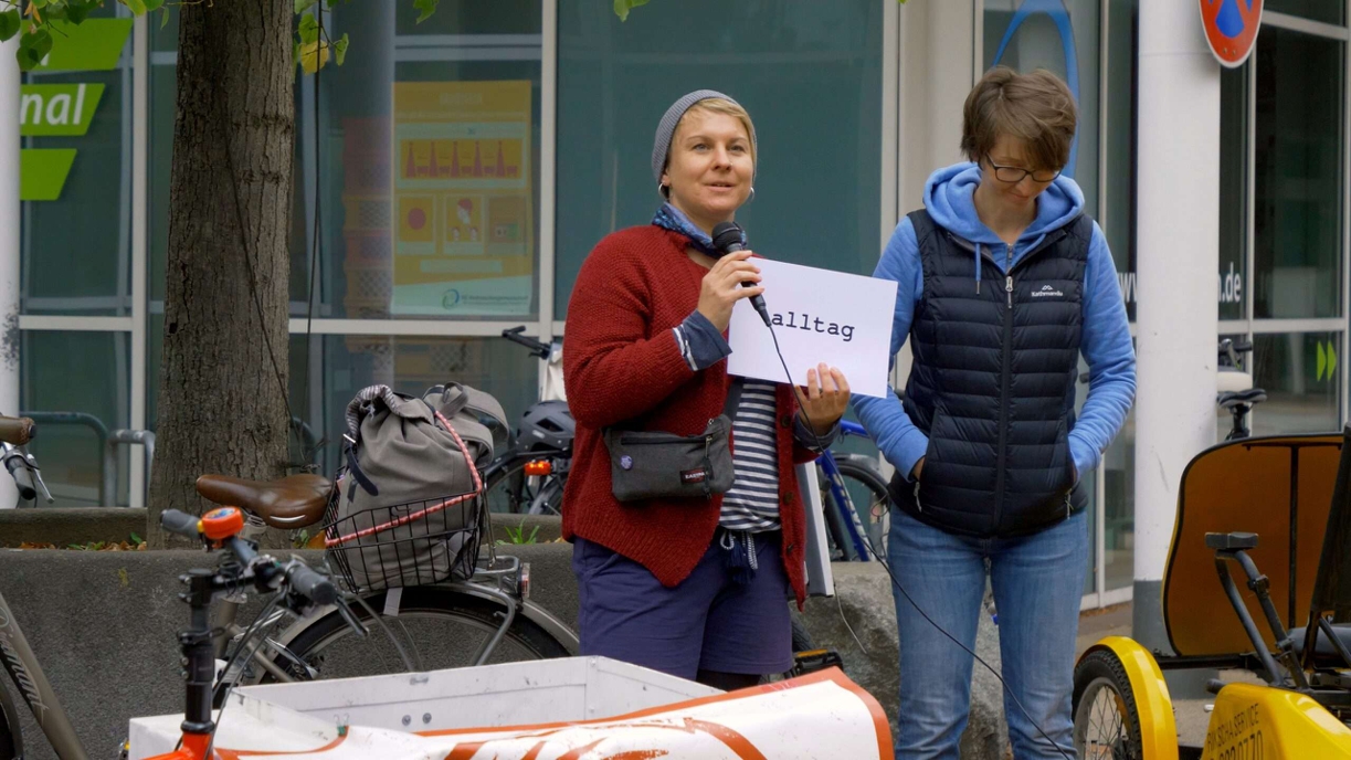 OHNE CHEFS – DEMOKRATIE BEI DER ARBEIT Szene 2