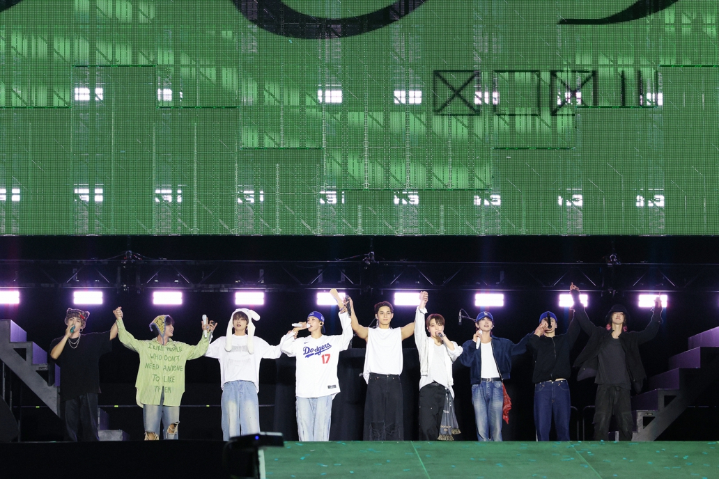 SEVENTEEN WORLD TOUR [NEW_] IN JAPAN: LIVE VIEWING Szene 1
