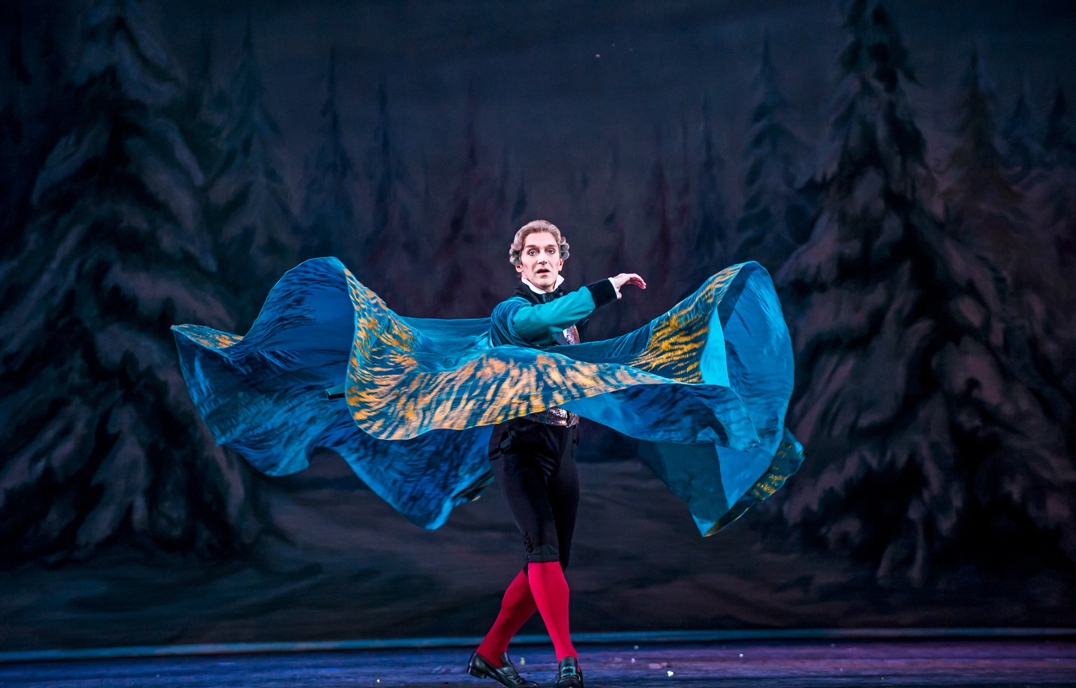 RBO LIVE 2025/26: DER NUSSKNACKER (ROYAL BALLET) Szene 1