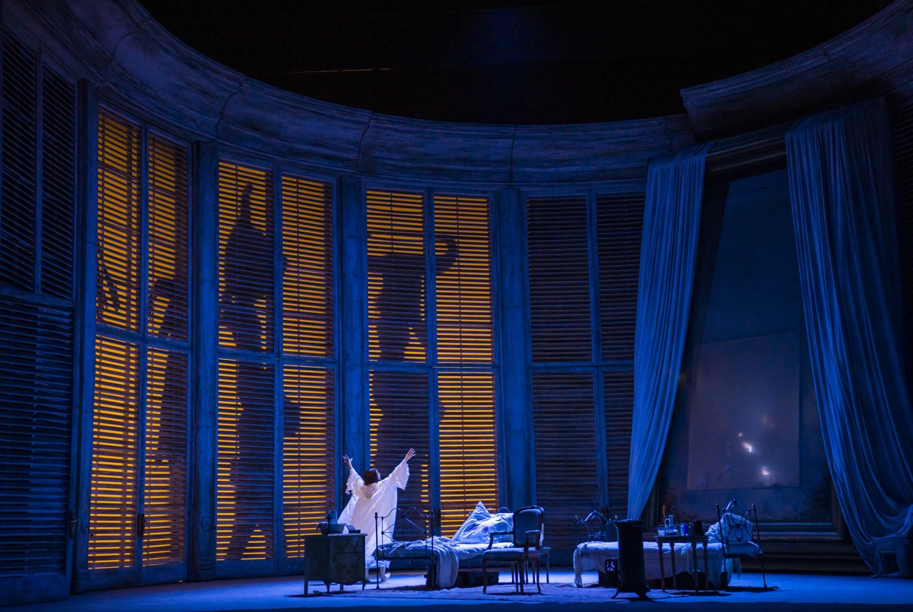 RBO LIVE 2025/26: LA TRAVIATA (ROYAL OPERA) Szene 3