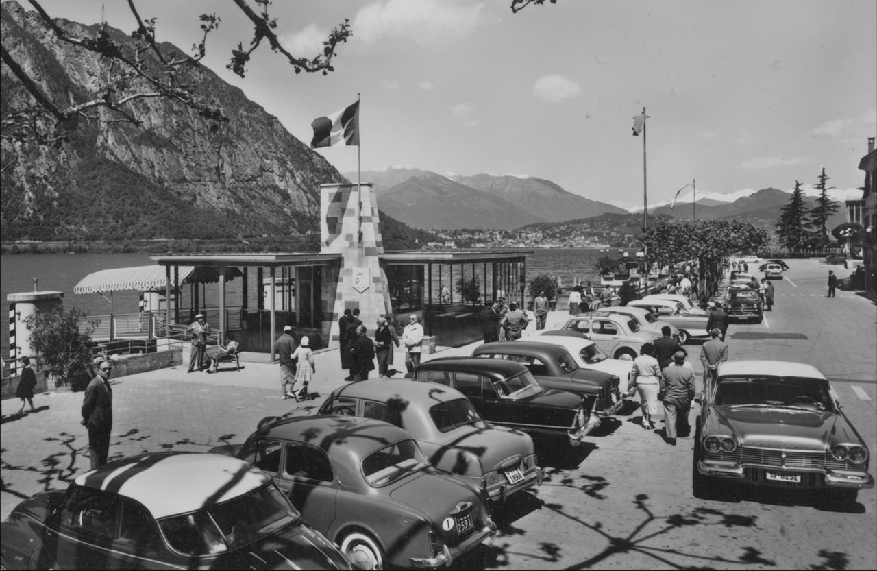 ARCHITEKTUR DES GLÜCKS Szene 1