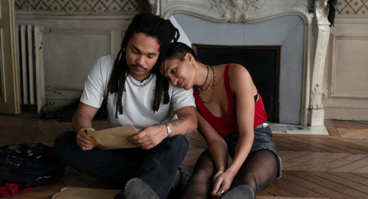 FATHER MOTHER SISTER BROTHER Szene 2