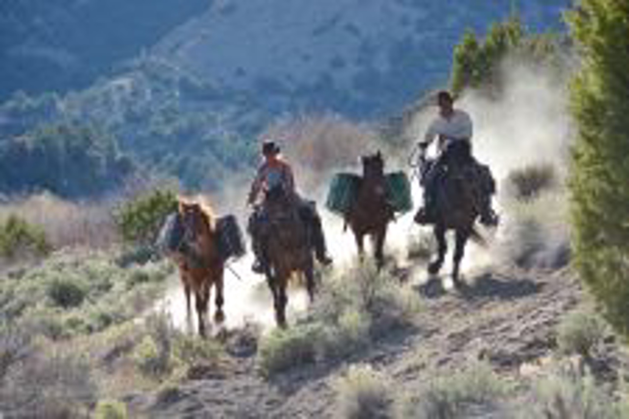 DIE ABENTEUERREITER – LONG WAY HOME Szene 1