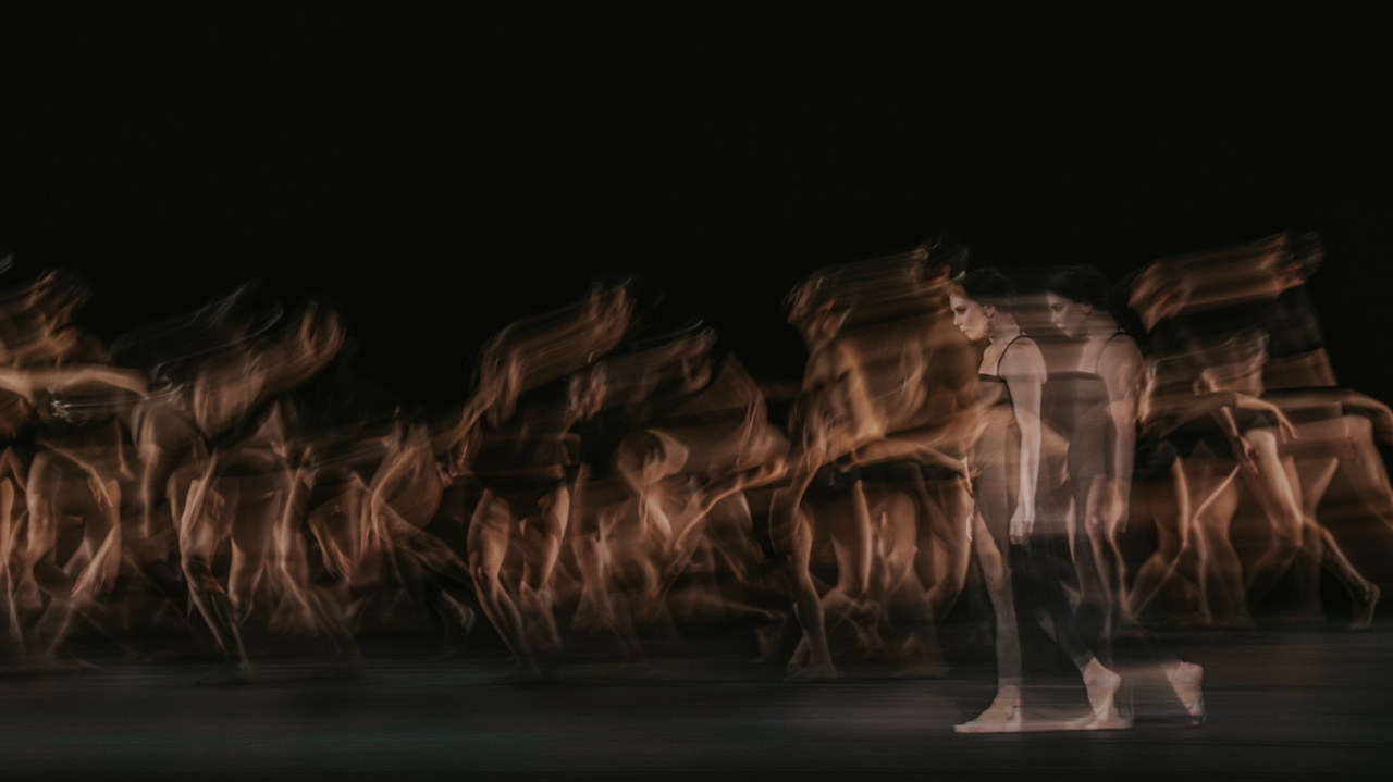 RBO LIVE 2025/26: WOOLF WORKS (ROYAL BALLET) Szene 1