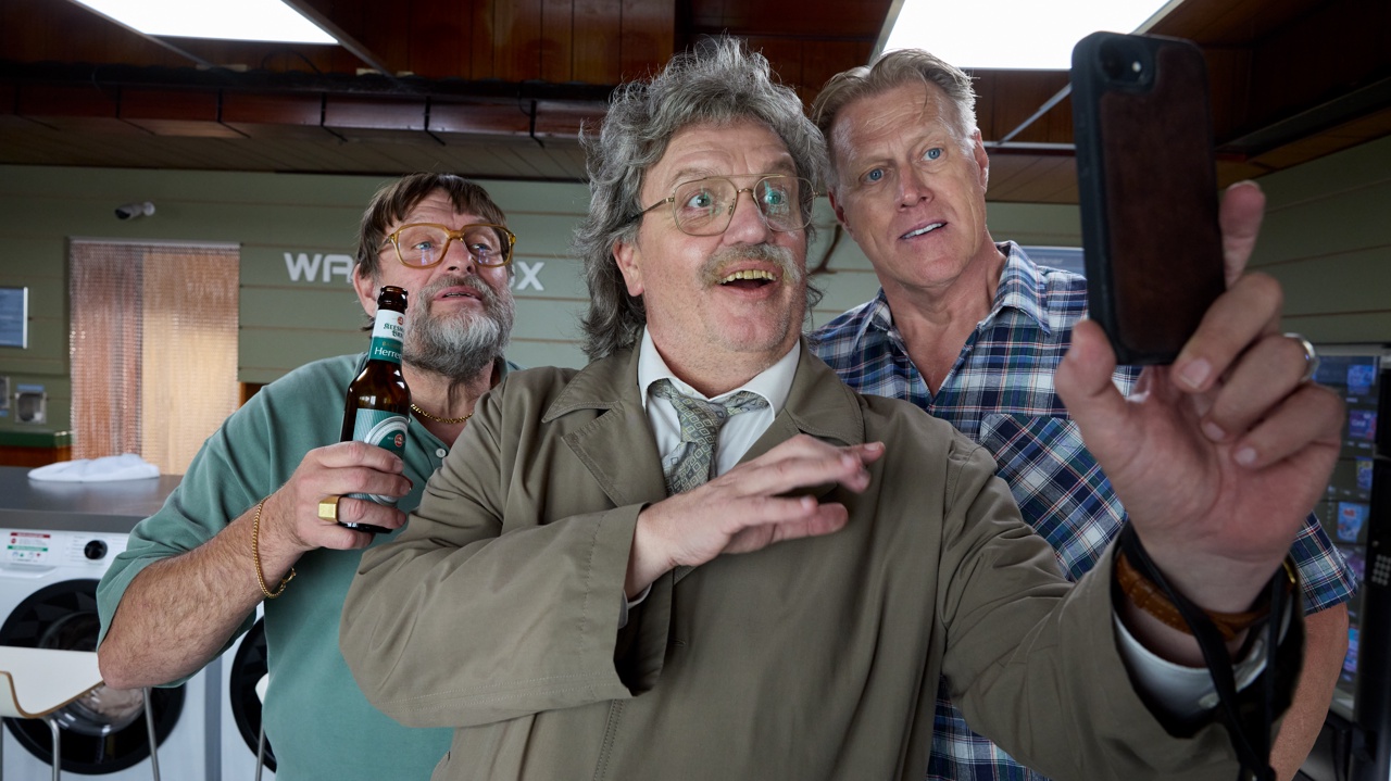 HORST SCHLÄMMER SUCHT DAS GLÜCK Szene 2