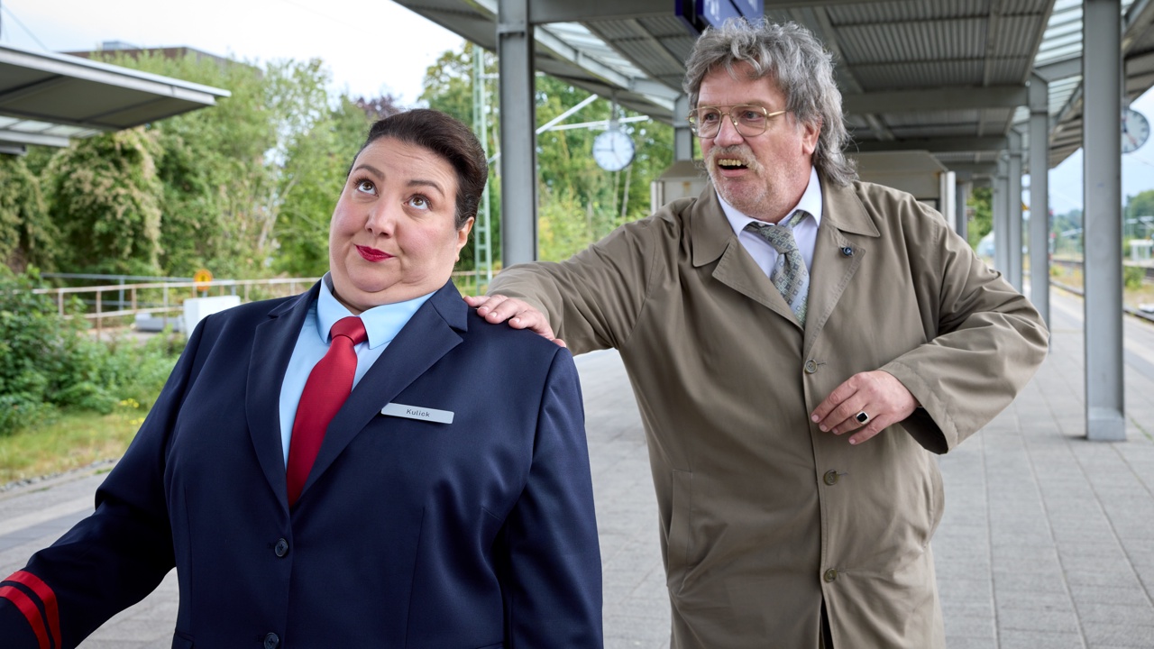 HORST SCHLÄMMER SUCHT DAS GLÜCK Szene 3