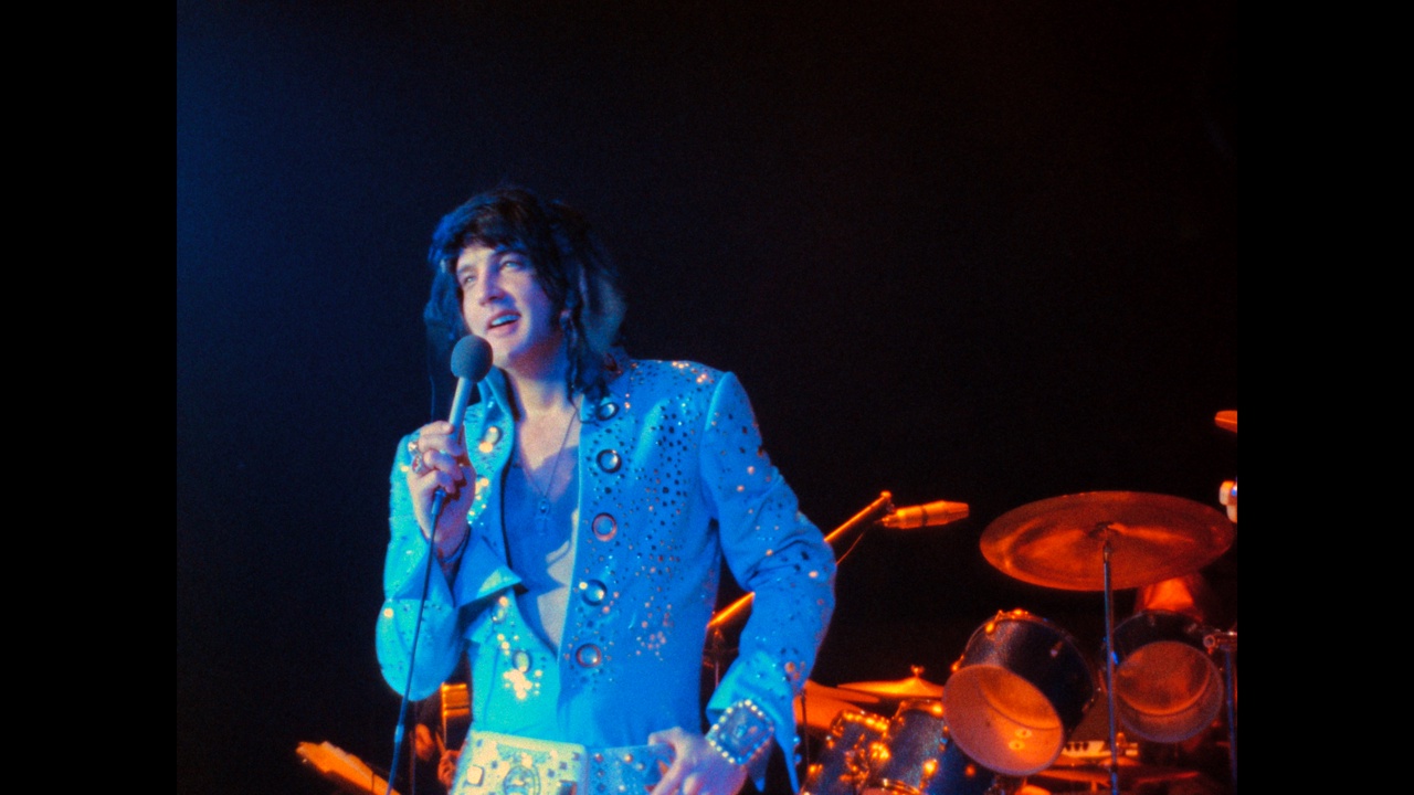 EPIC: ELVIS PRESLEY IN CONCERT Szene 2