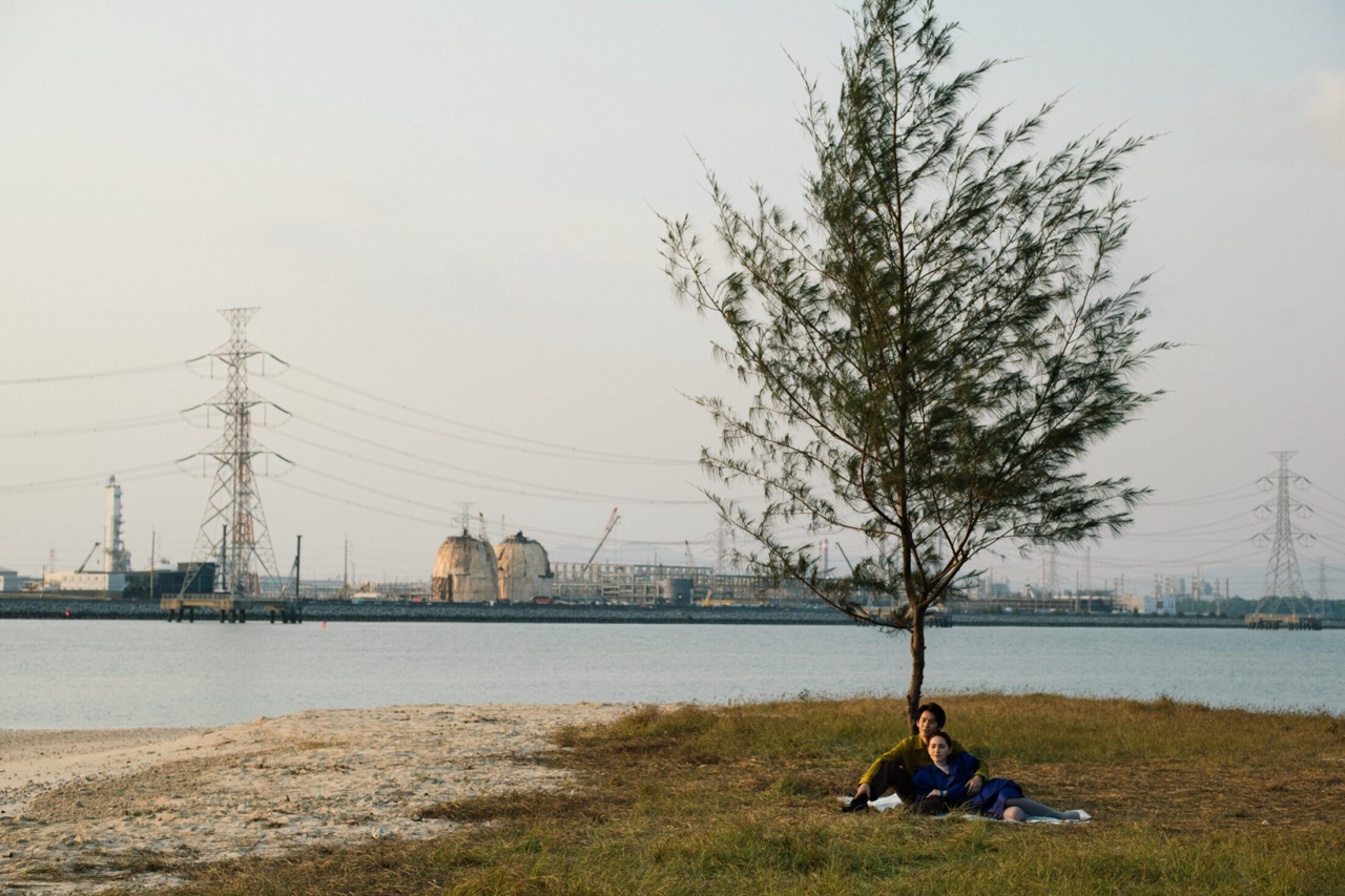 A USEFUL GHOST Szene 2