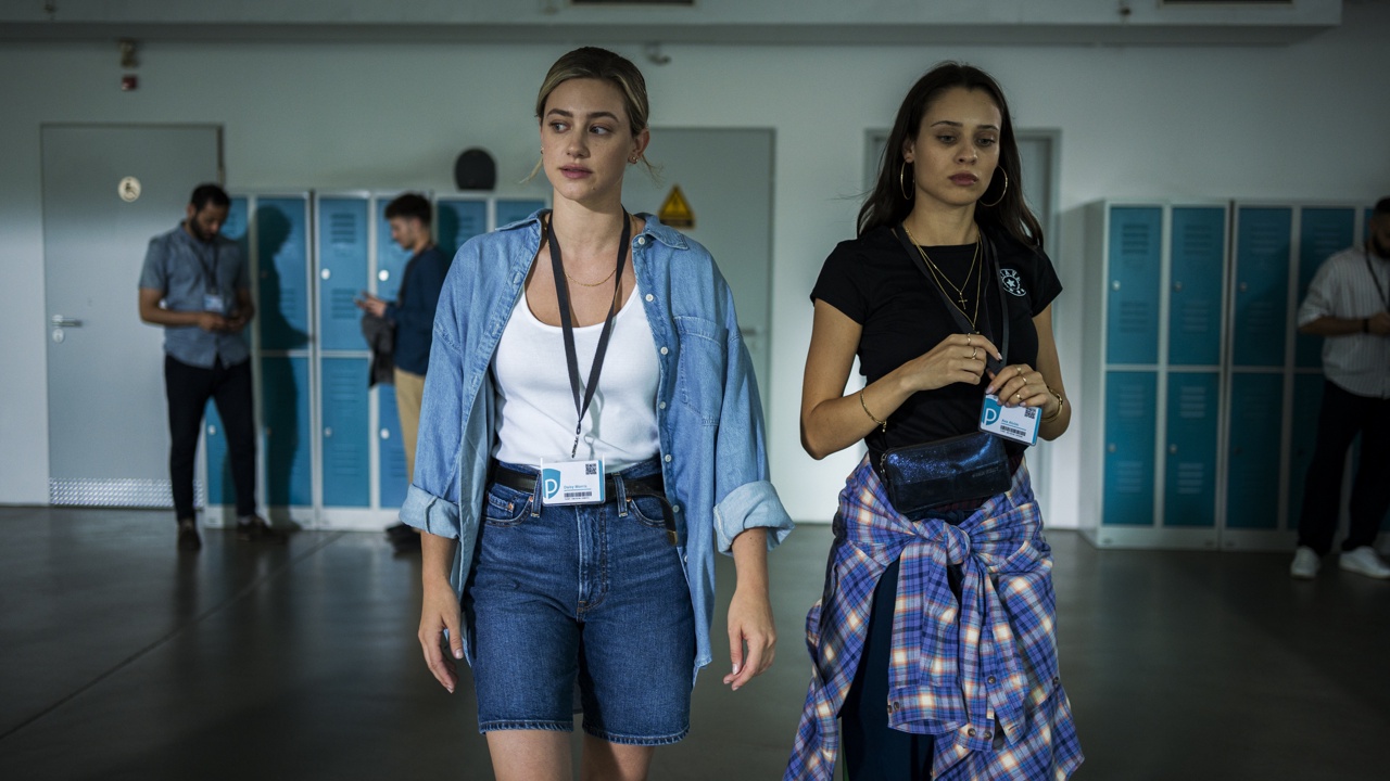 AMERICAN SWEATSHOP Szene 2