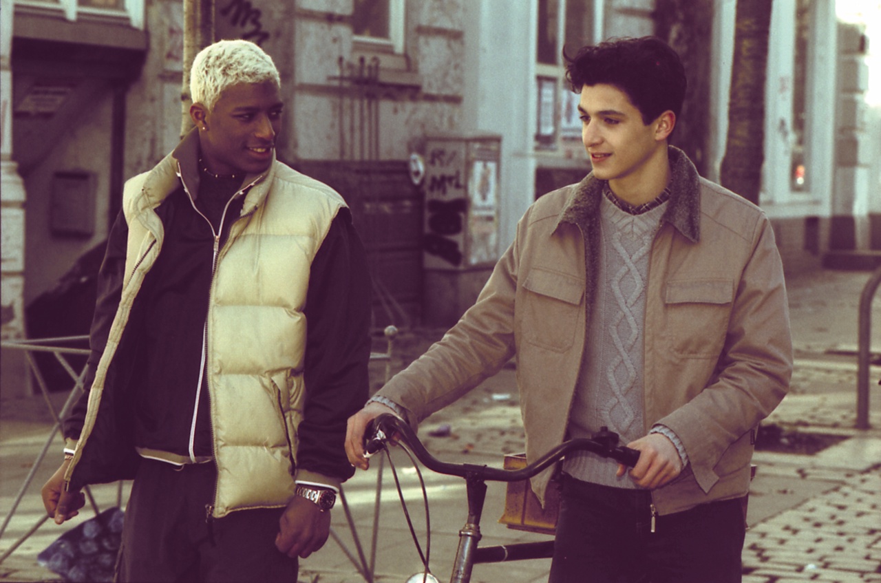 KLEINE FREIHEIT (WA: 2026) Szene 2