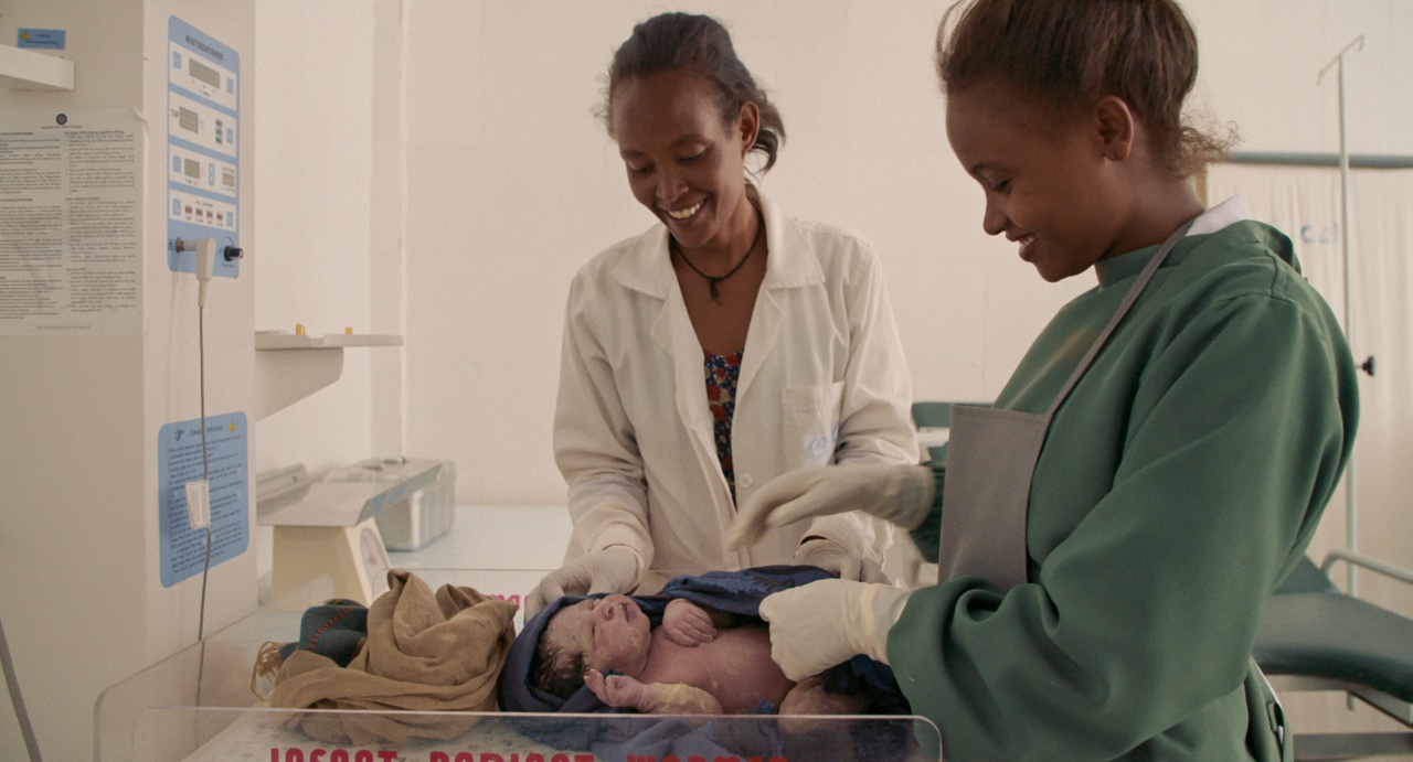 WISE WOMEN - FÜNF HEBAMMEN, FÜNF KULTUREN Szene 2