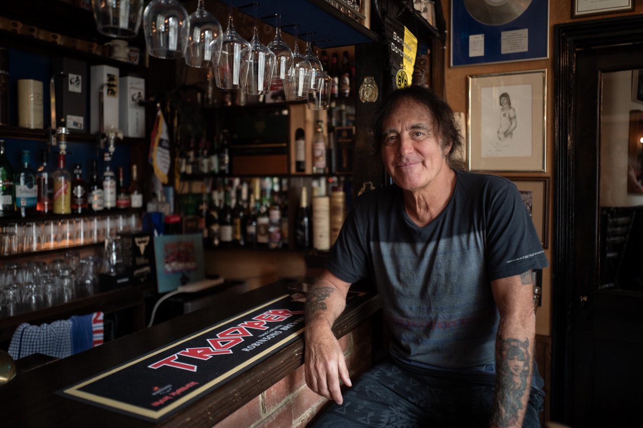 IRON MAIDEN: BURNING AMBITION Szene 2