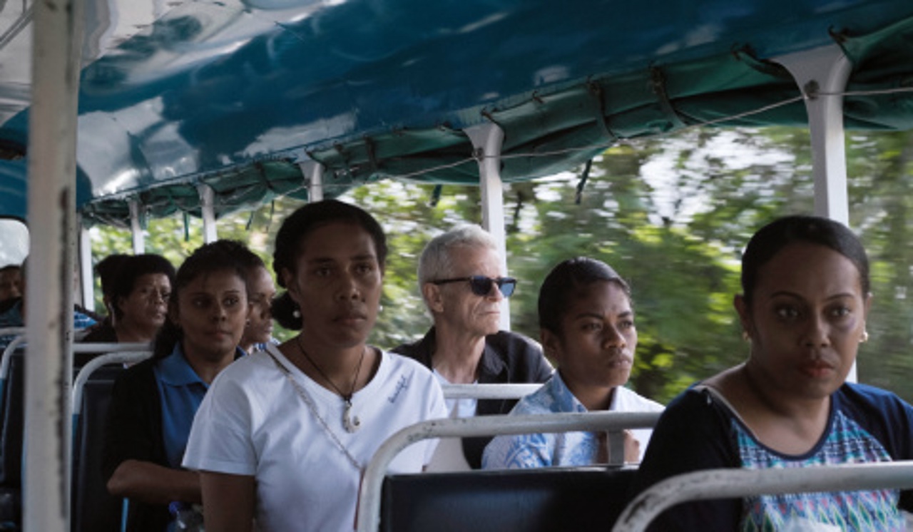  HEART OF LIGHT – ELEVEN SONGS FOR FIJI Szene 1