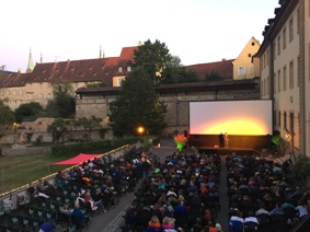 Filmszene 1 – EXTRAWURST