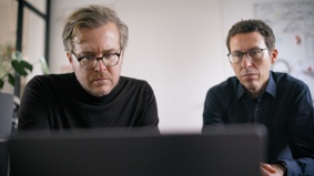 Filmszene 1 – WHISTLEBLOWER (OmU)