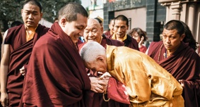 Filmszene 3 – MEETING THE BUDDHA (OmU)