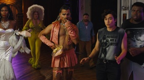 Filmszene 3 – QUEENS OF THE DEAD (OmU)